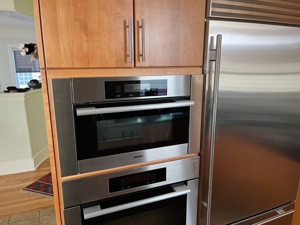 Oven for home appliance repair services